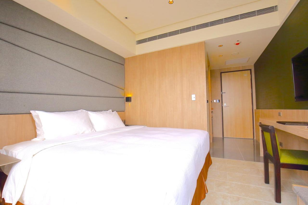 Kloud Hotel Taichung Exteriör bild
