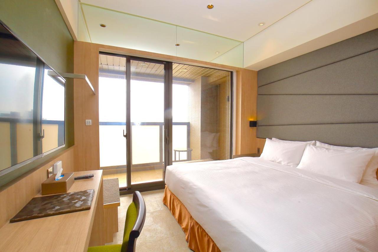 Kloud Hotel Taichung Exteriör bild